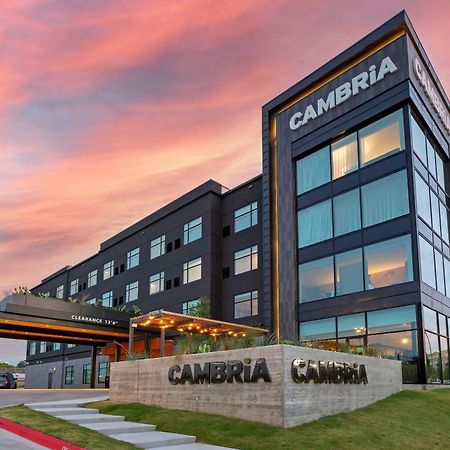 Cambria Hotel Austin Airport Exterior photo