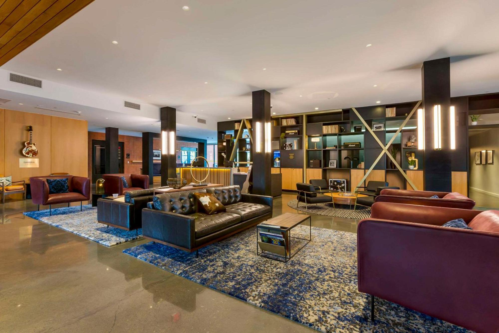 Cambria Hotel Austin Airport Exterior photo